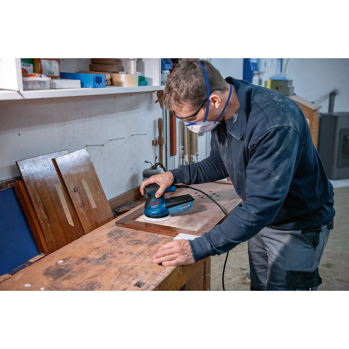 Bosch Exzenterschleifer GEX 125-1 AE, mit 3 x Schleifblatt C470, in Handwerkerkoffer