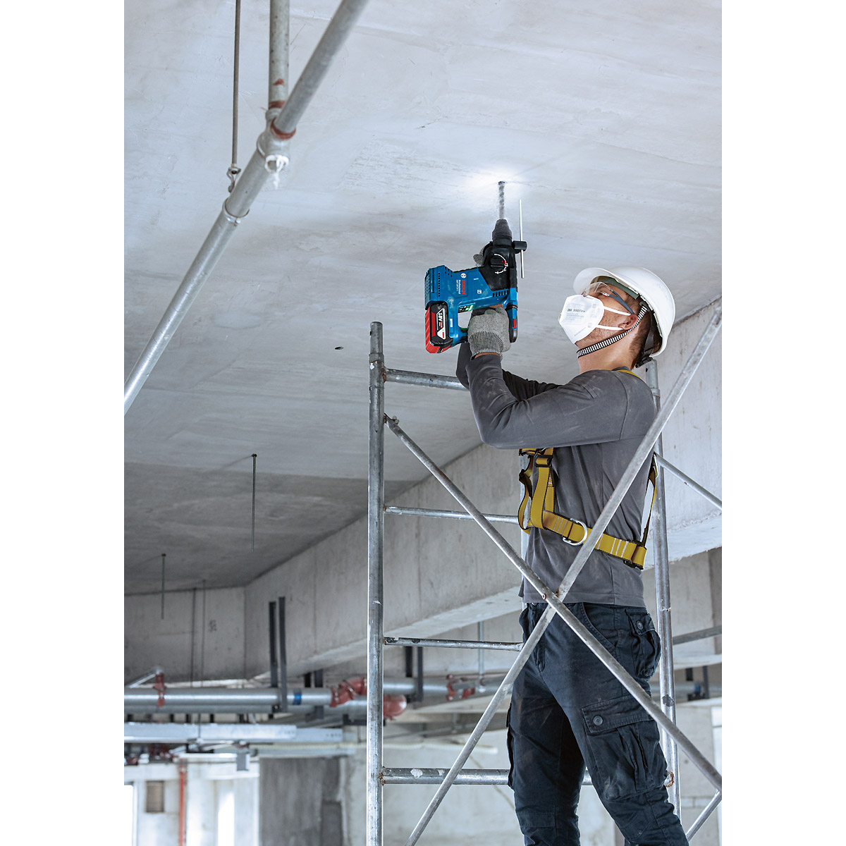 Bosch Akku-Bohrhammer mit SDS plus GBH 18V-24 C Solo