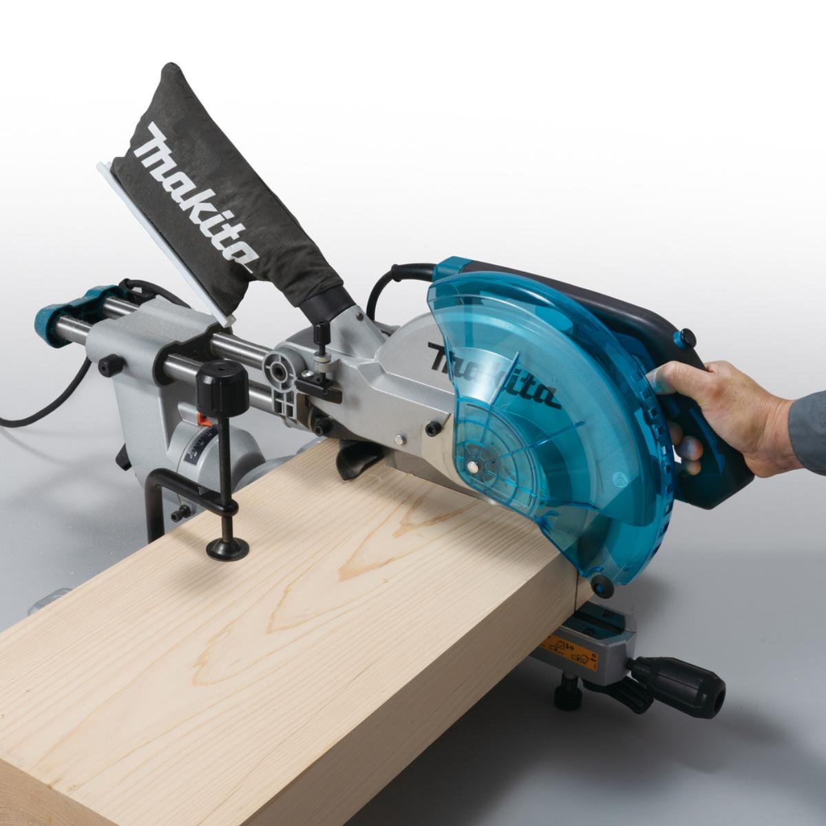 Makita Kapp- und Gehrungssäge 1.450 W - 260 mm - 4.500 U/min - LS1110F