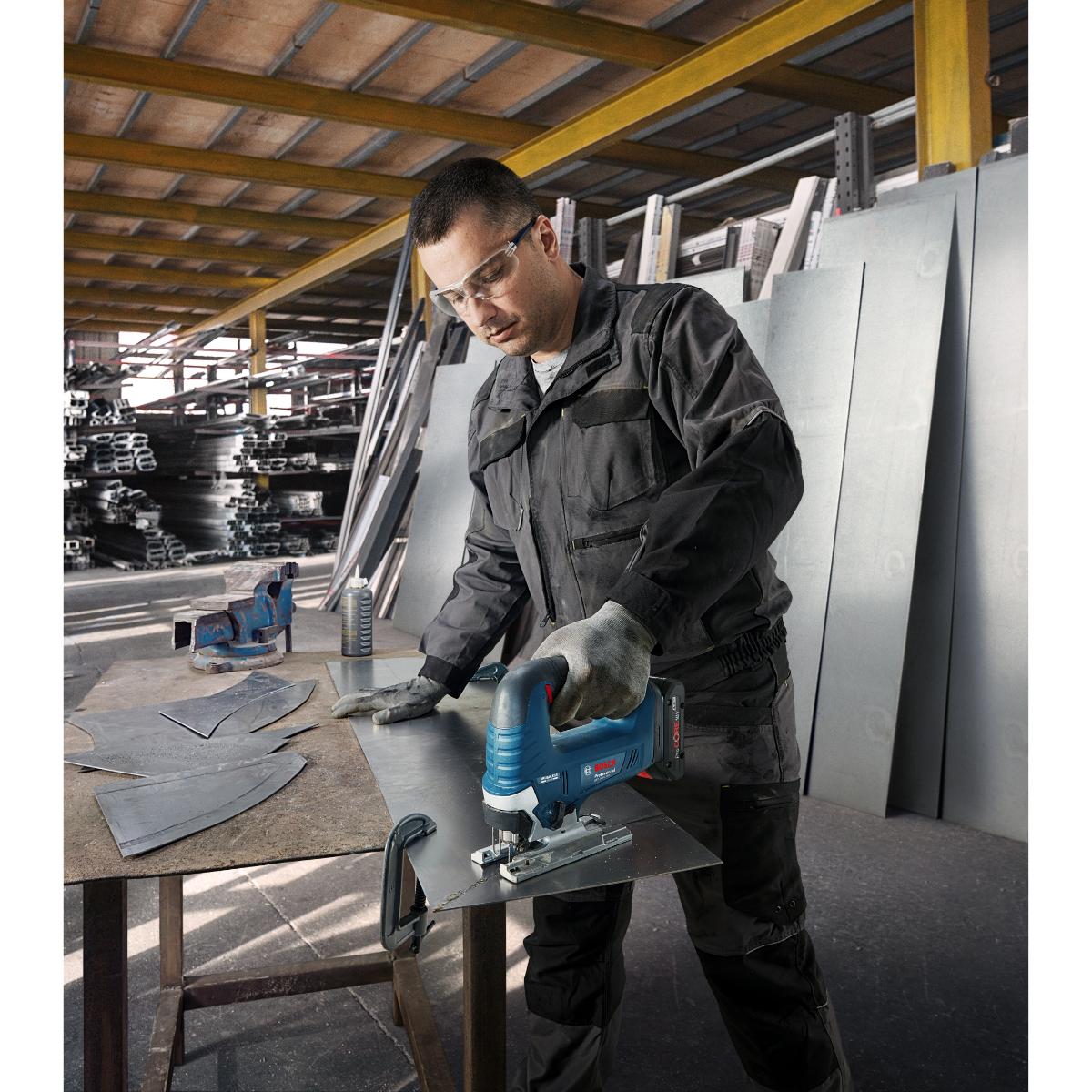 Bosch Akku-Stichsäge GST 18V-125 B