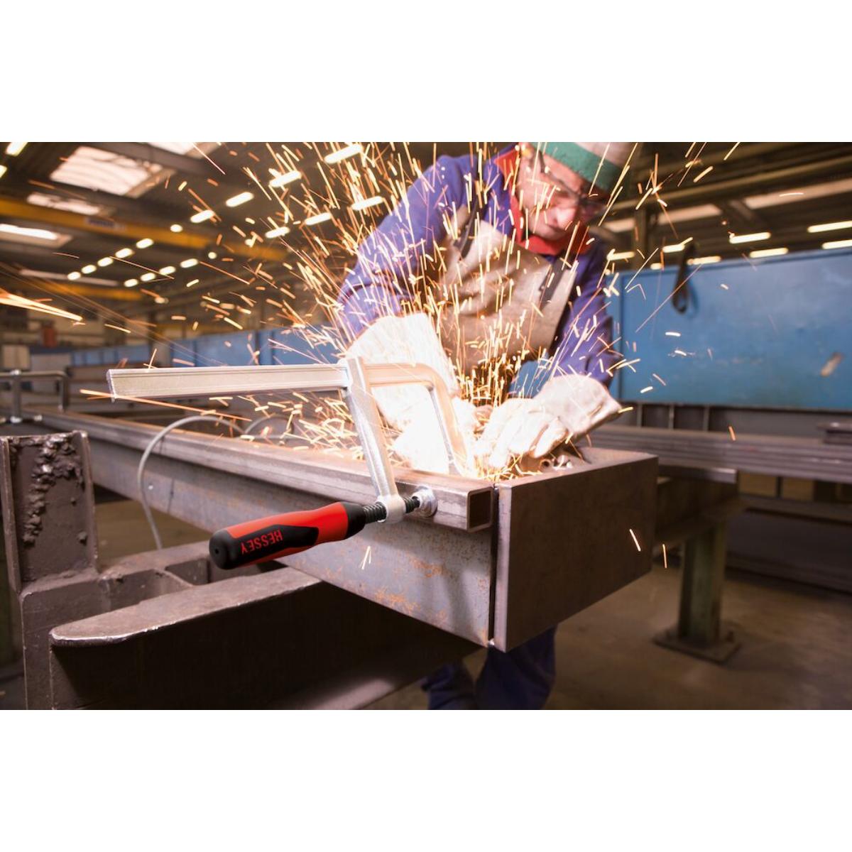 Bessey Original Ganzstahl-Schraubzwinge GZ mit 2-Komponenten-Kunststoffgriff
