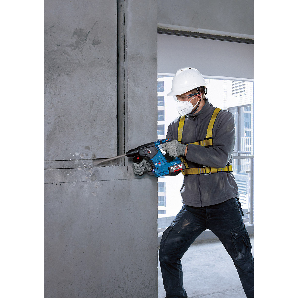 Bosch Akku-Bohrhammer mit SDS plus GBH 18V-24 C Solo