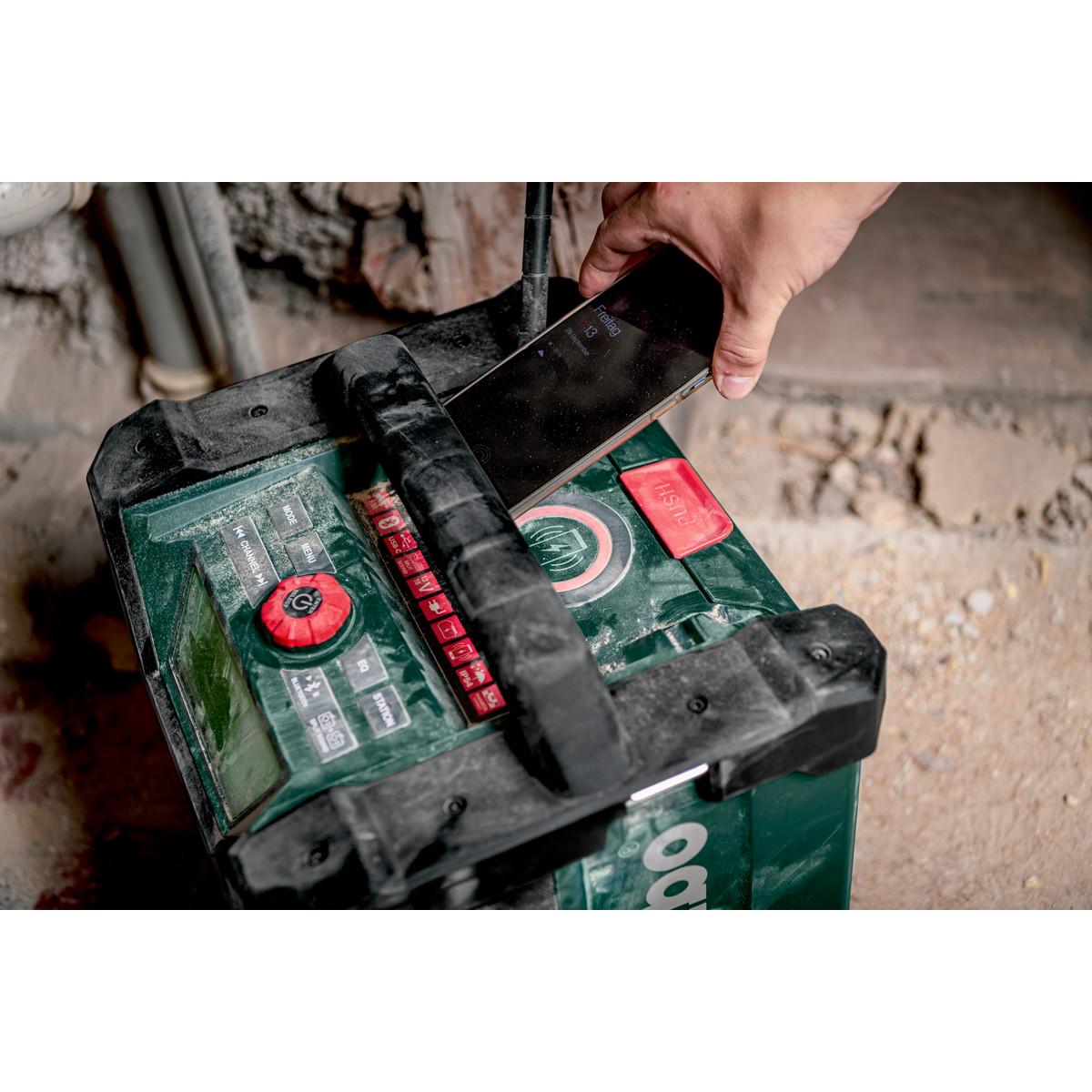 Metabo Akku-Baustellenradio RC 12-18 32W BT DAB+ mit Akku-Ladefunktion - Karton
