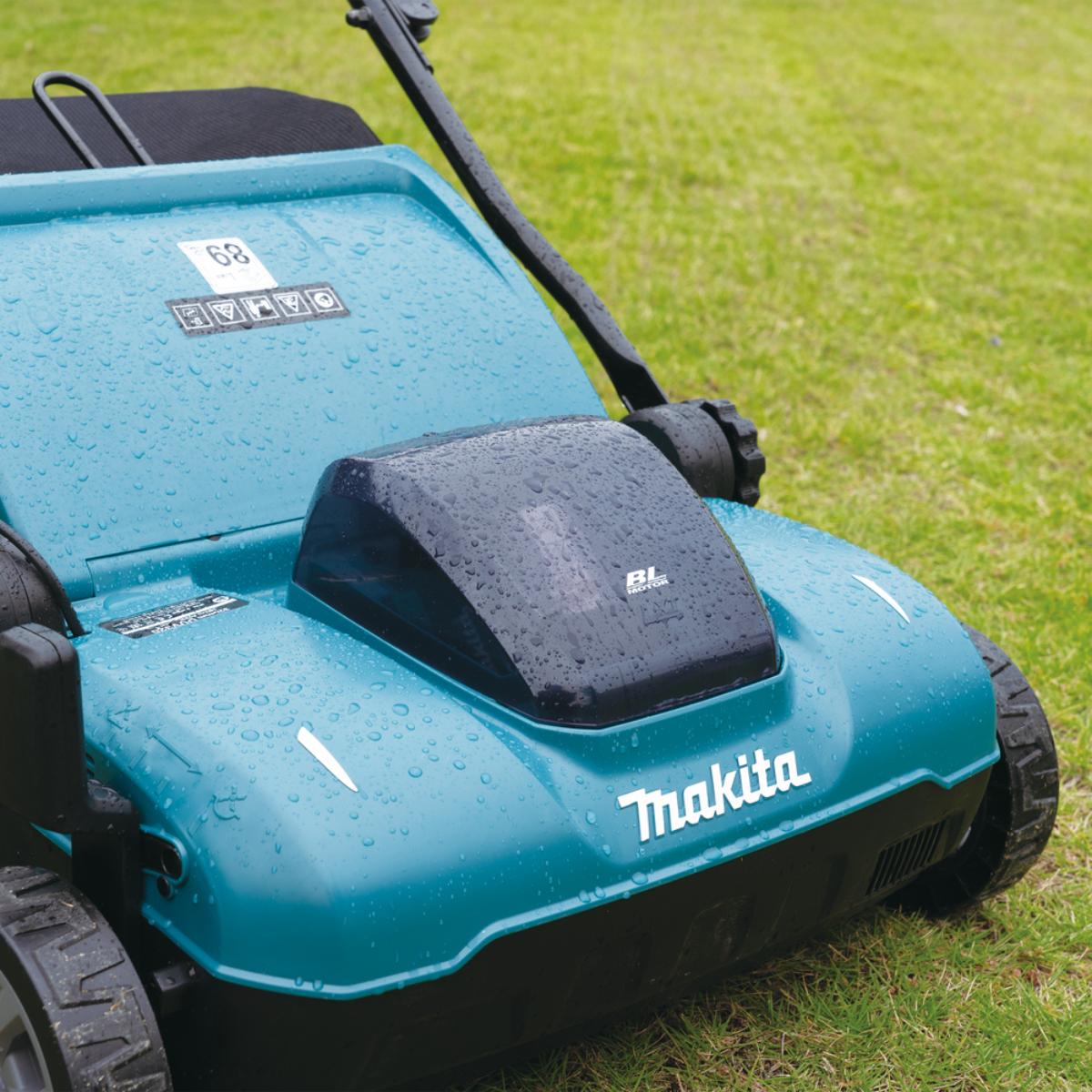 Makita Akku-Vertikutierer 18V, 32 cm, 30 l