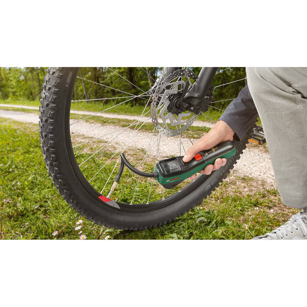 Bosch Akku-Druckluftpumpe EasyPump