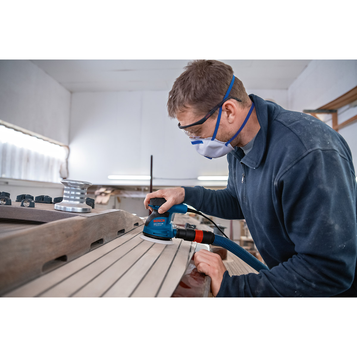 Bosch Exzenterschleifer GEX 125-1 AE, mit 3 x Schleifblatt C470, in Handwerkerkoffer
