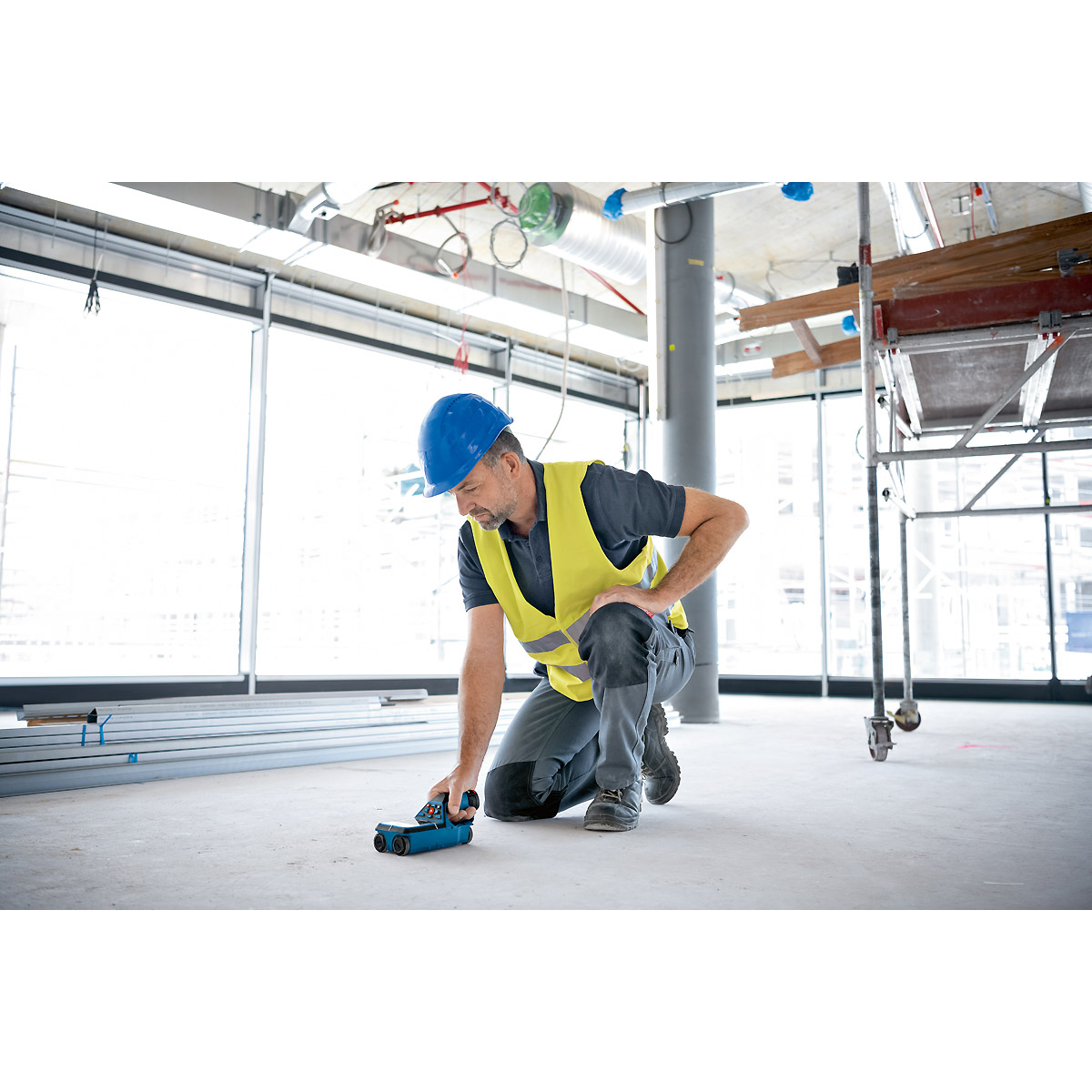 Bosch Ortungsgerät Wallscanner D-tect 200 C mit 1x Akku GBA 12V 2.0Ah