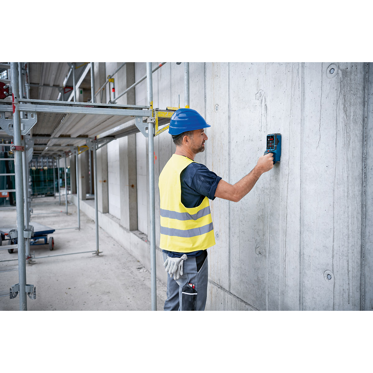 Bosch Ortungsgerät Wallscanner D-tect 200 C mit 1x Akku GBA 12V 2.0Ah