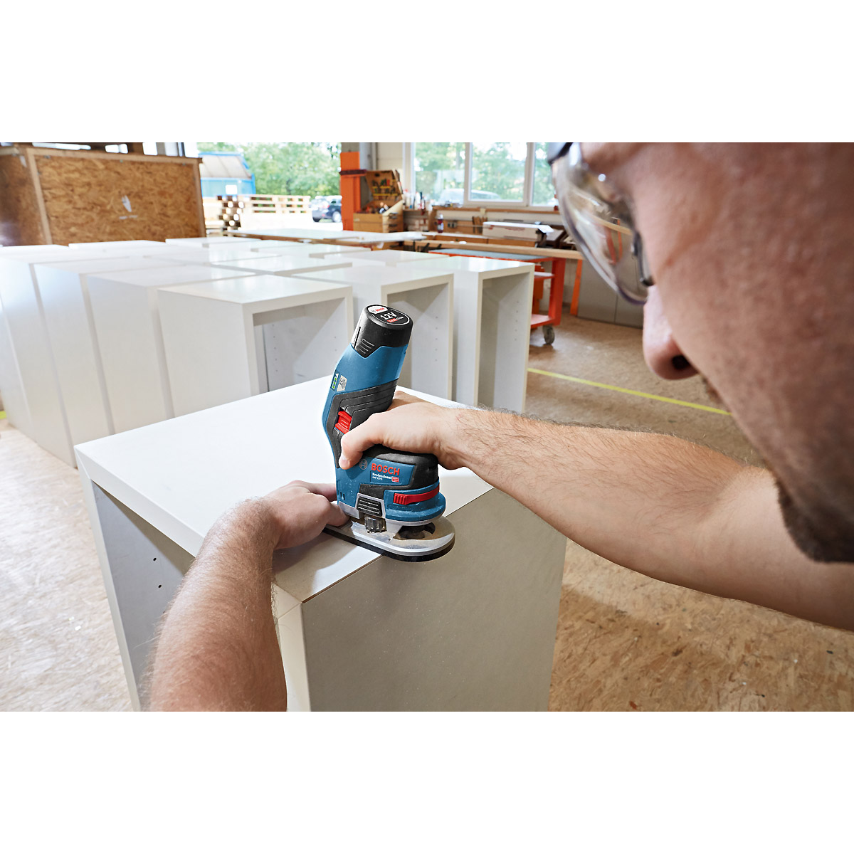 Bosch Akku-Kantenfräse GKF 12V-8, Solo Version, L-BOXX