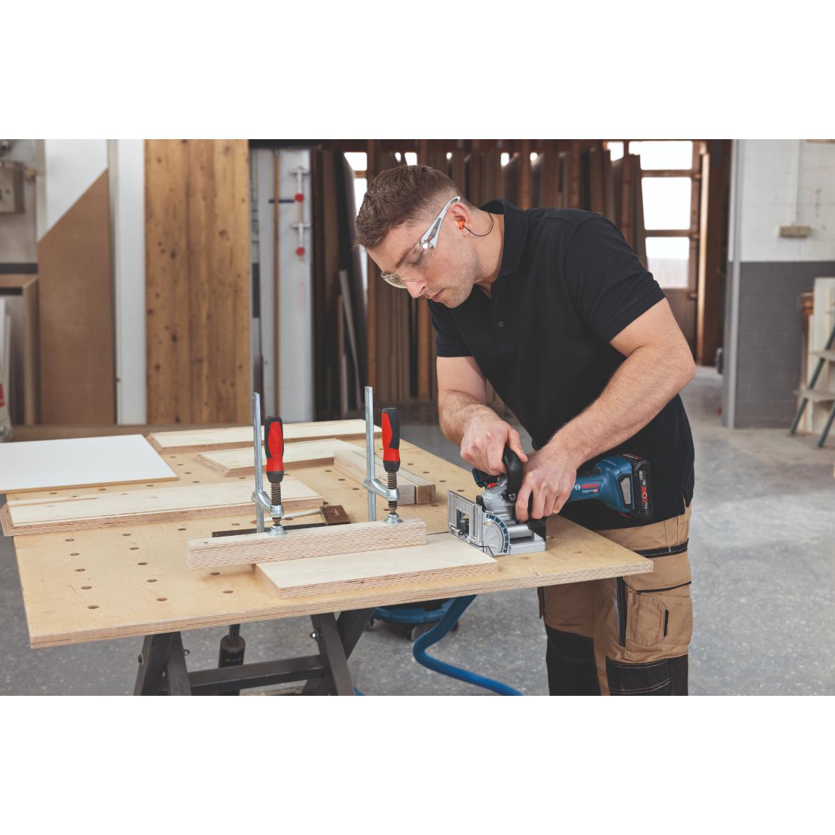 Bosch Universalfräse GFF 18V-22