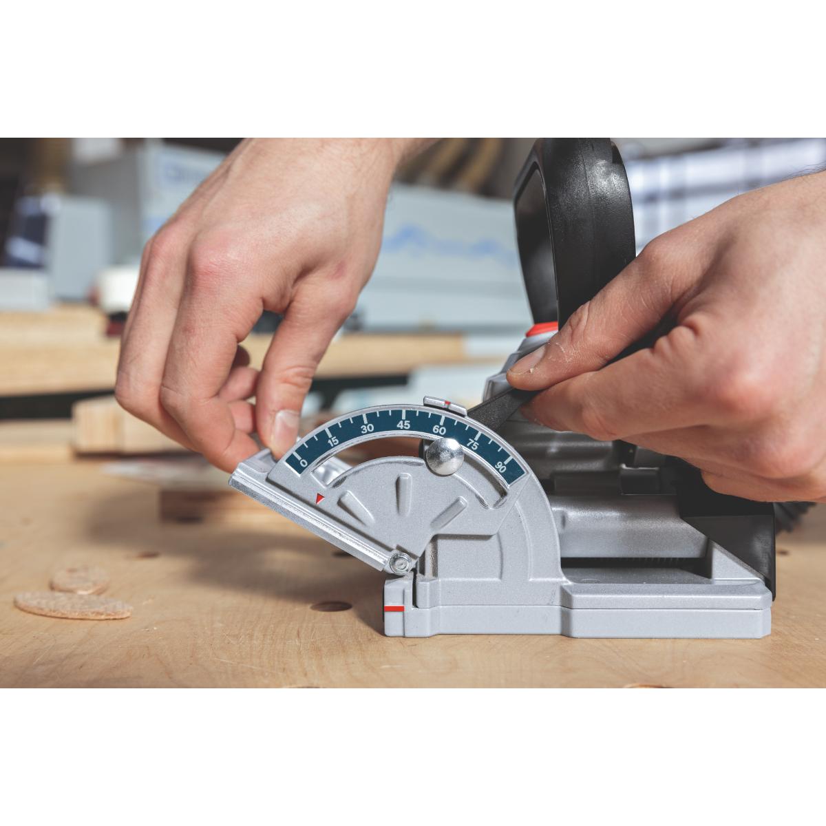 Bosch Universalfräse GFF 18V-22
