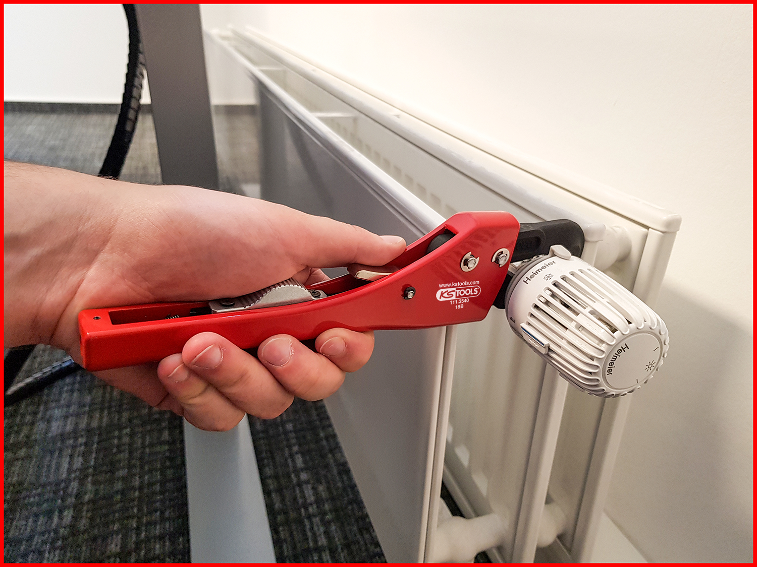 KS Tools Einhand-Ratschen-Rohrzange mit verstellbarem Kopf 