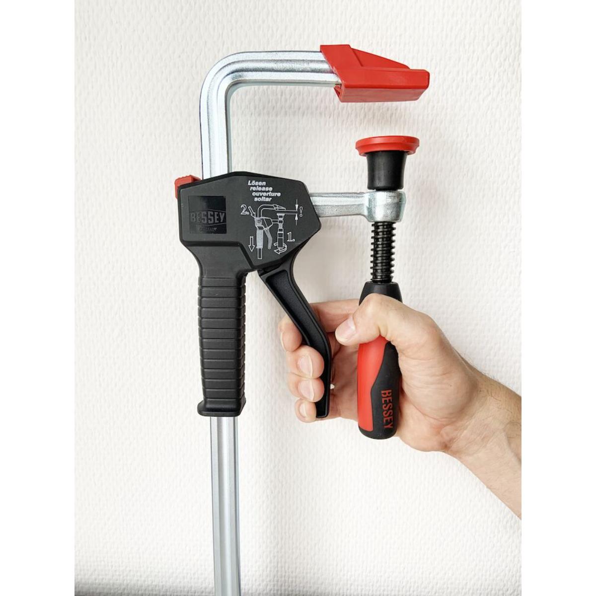 Bessey Einhandzwinge EHZ mit 2-Komponenten-Griff
