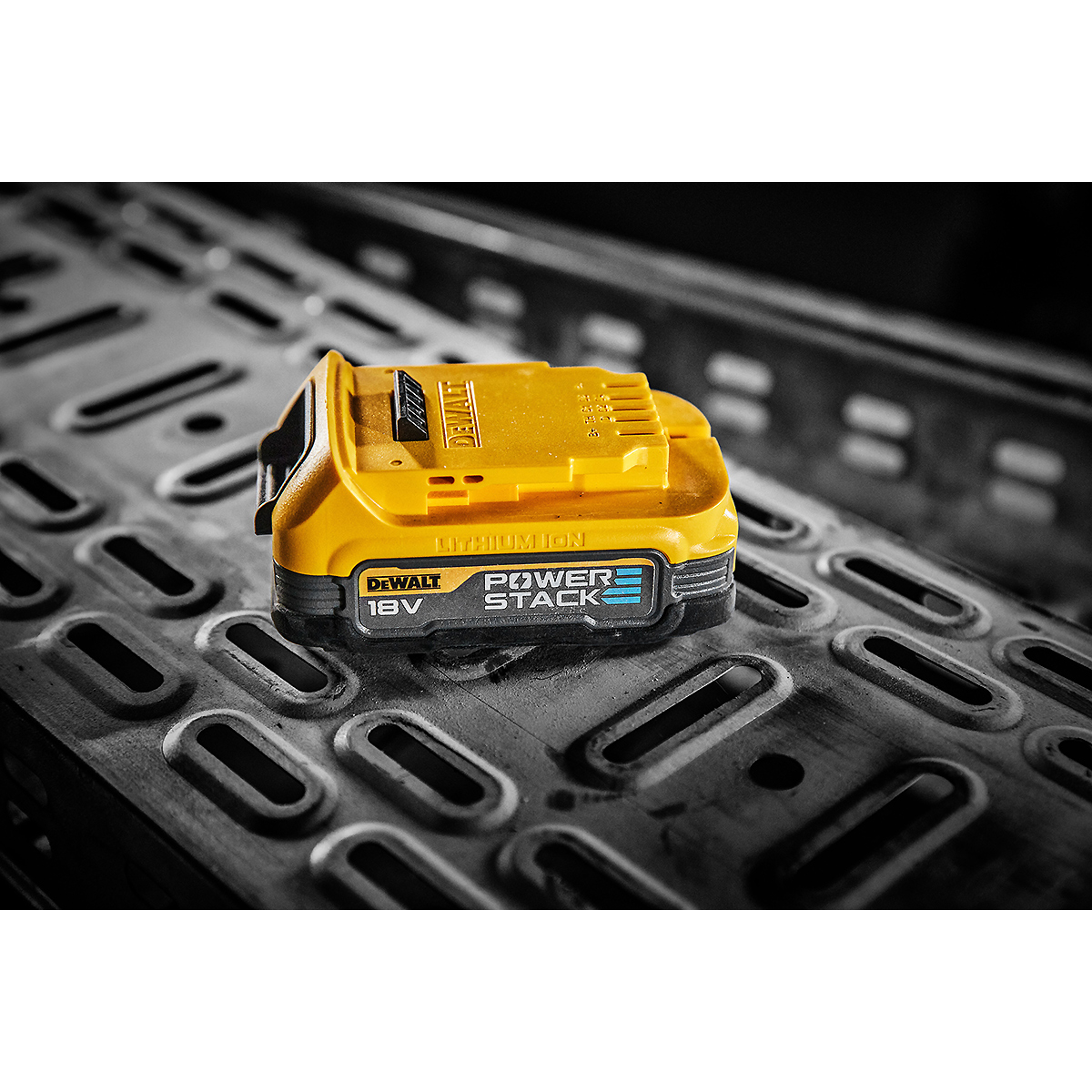 DEWALT XR Powerstack Akku 18V 1,7 Ah