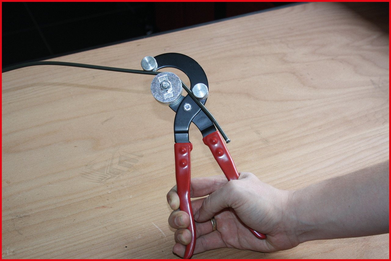 KS Tools Bremsleitungs-Biege-Zange