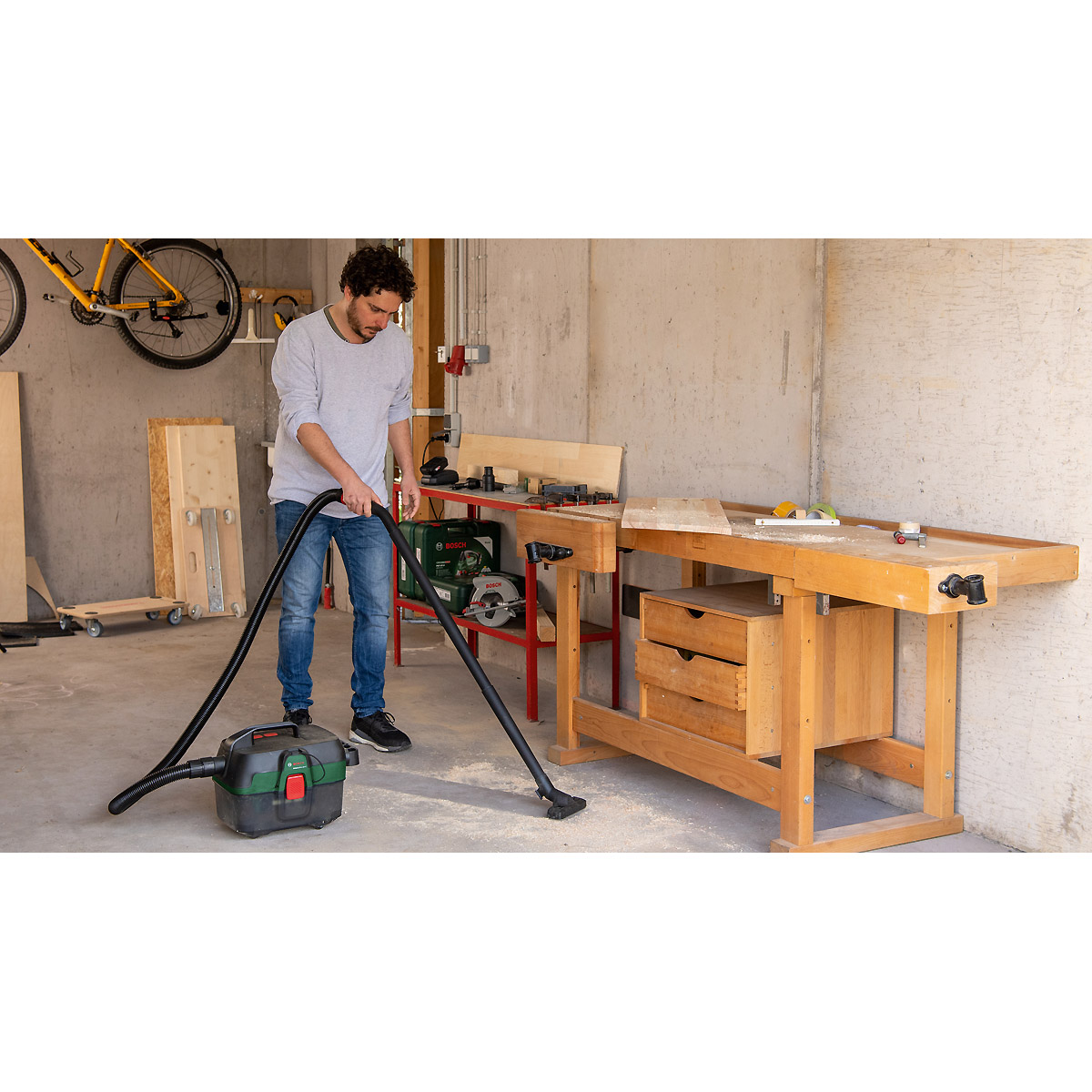Bosch Nass- und Trockensauger AdvancedVac 18V-8