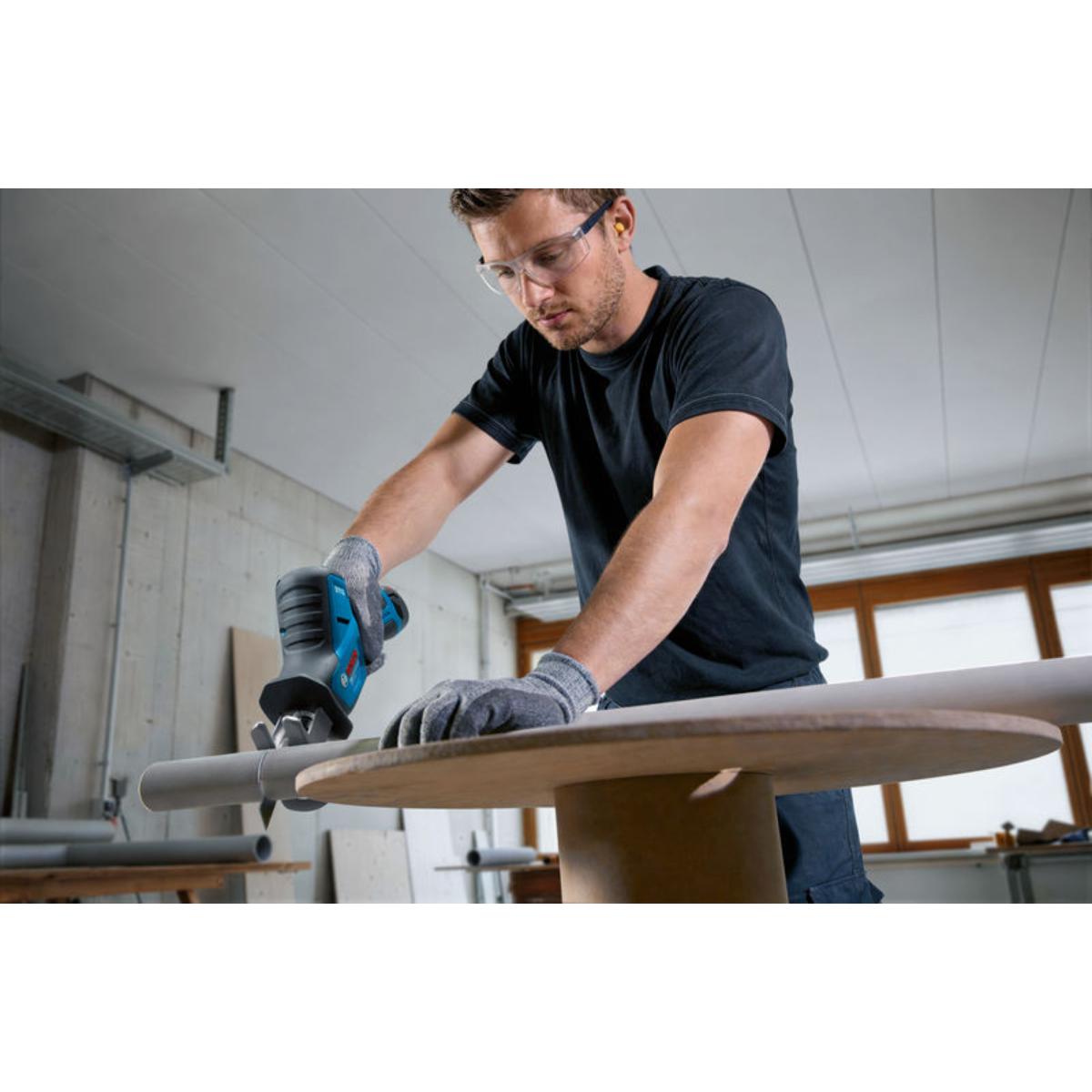Bosch Akku-Säbelsäge GSA12V-14-2 in L-BOXX