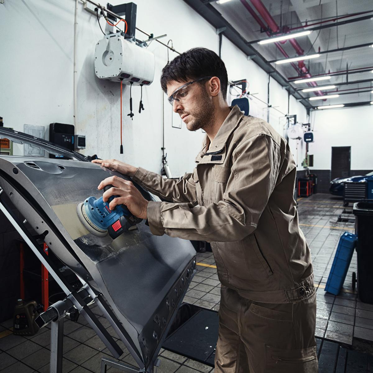 Bosch Akku Exzenterschleifer GEX 185-LI