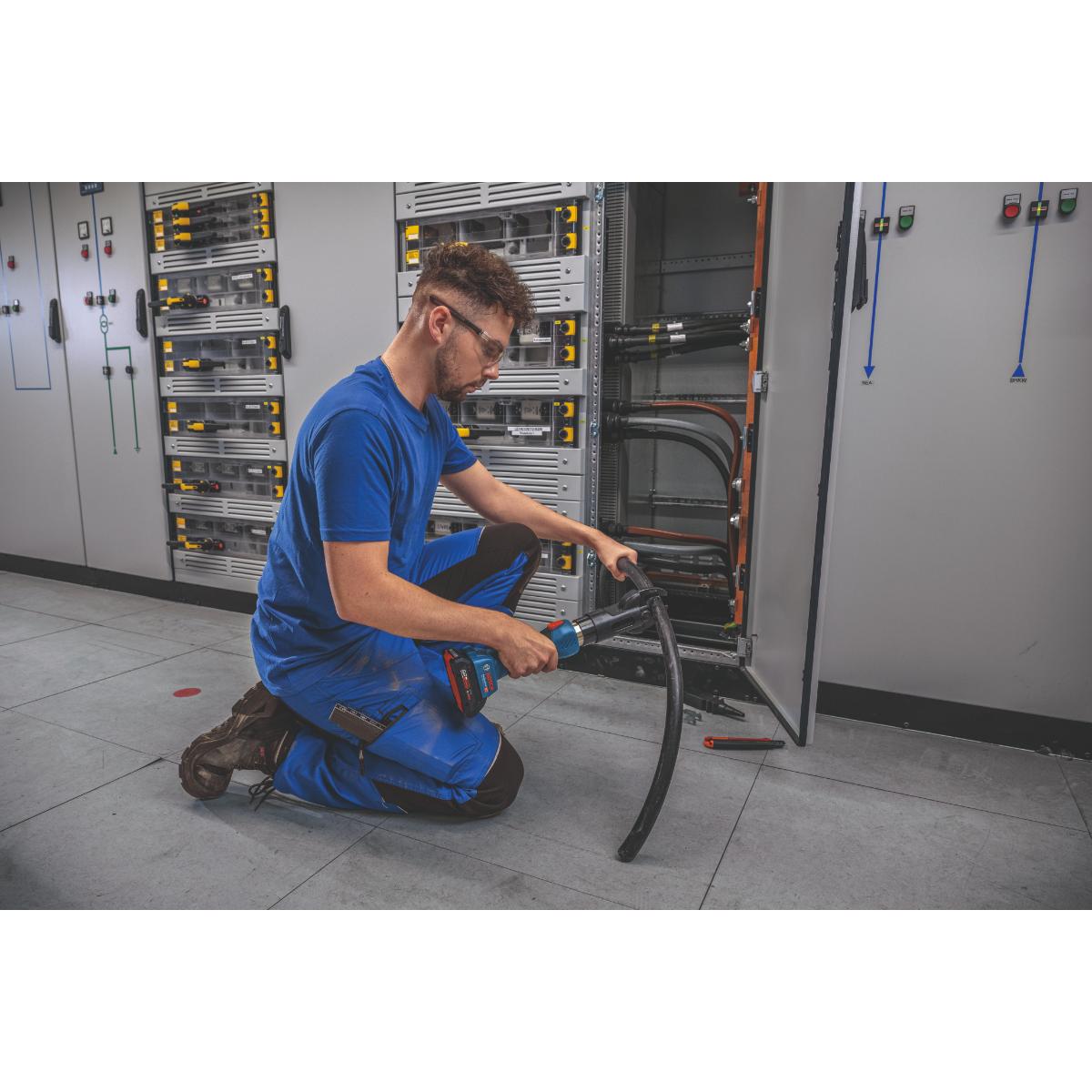Bosch Akku-Hydraulischer Kabelschneider GKH 18V-50 in XL-BOXX