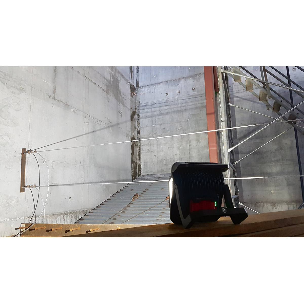 Bosch Akku-Bauleuchte GLI 18V