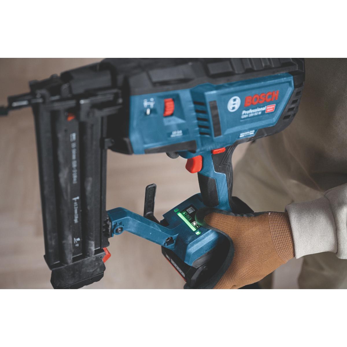 Bosch Akku-Holznagler GNH 18V-50 M inkl. L-BOXX 238