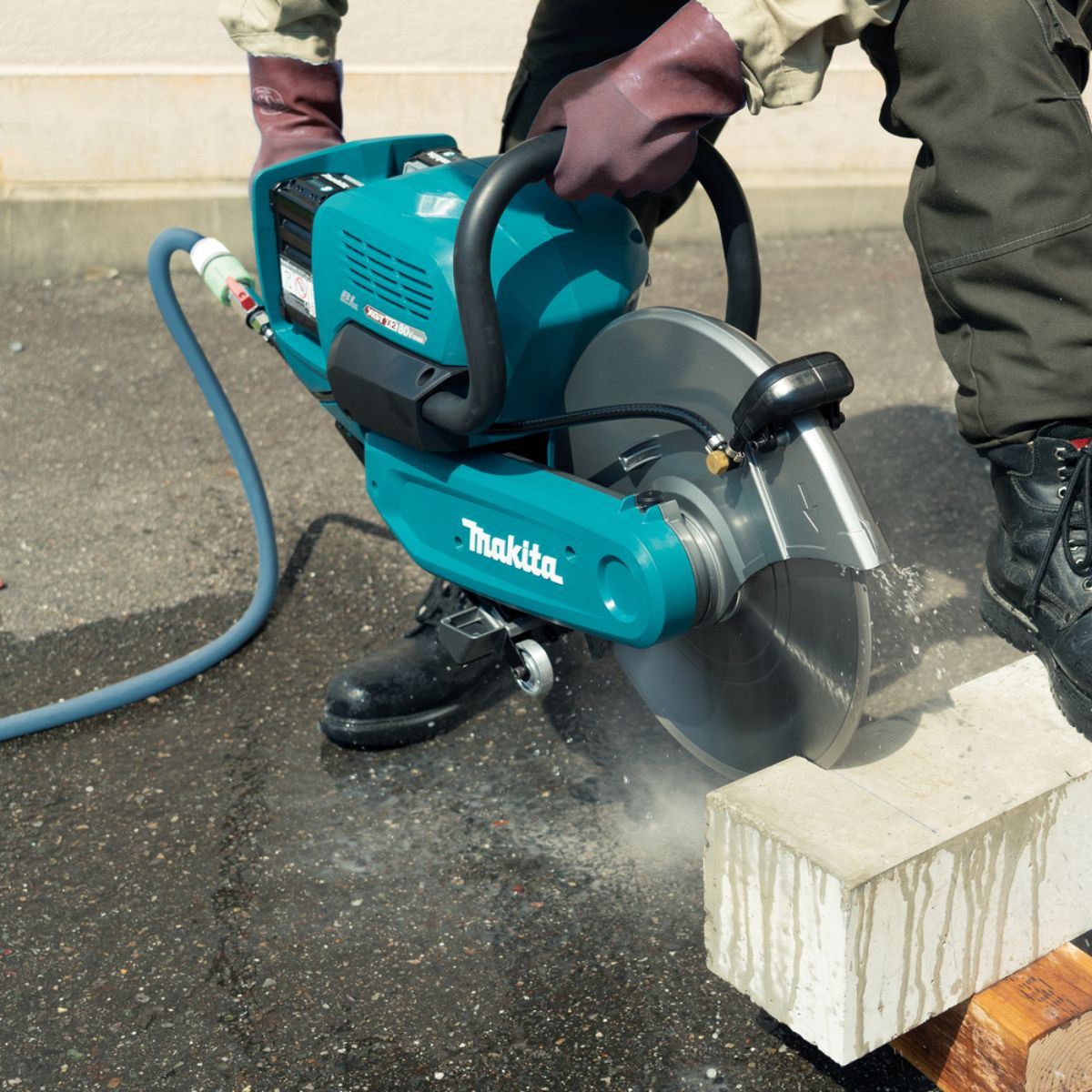 Makita Akku-Trennschleifer 2x40V max. (ohne Akku, ohne Ladegerät) CE001GZ