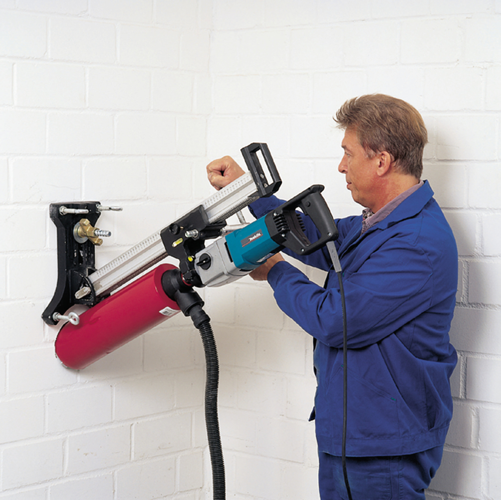 Makita Diamantbohrmaschine  - DBM130