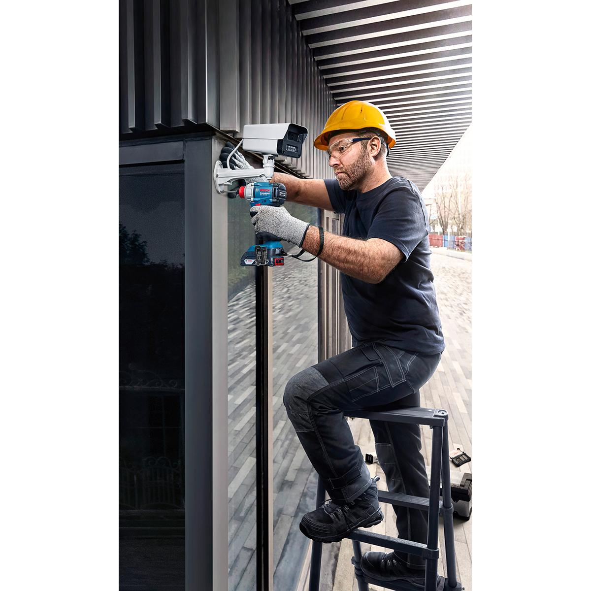 Bosch Akku-Drehschlagschrauber GDX 18V-285, 2 x Akku GBA 18V 4.0Ah