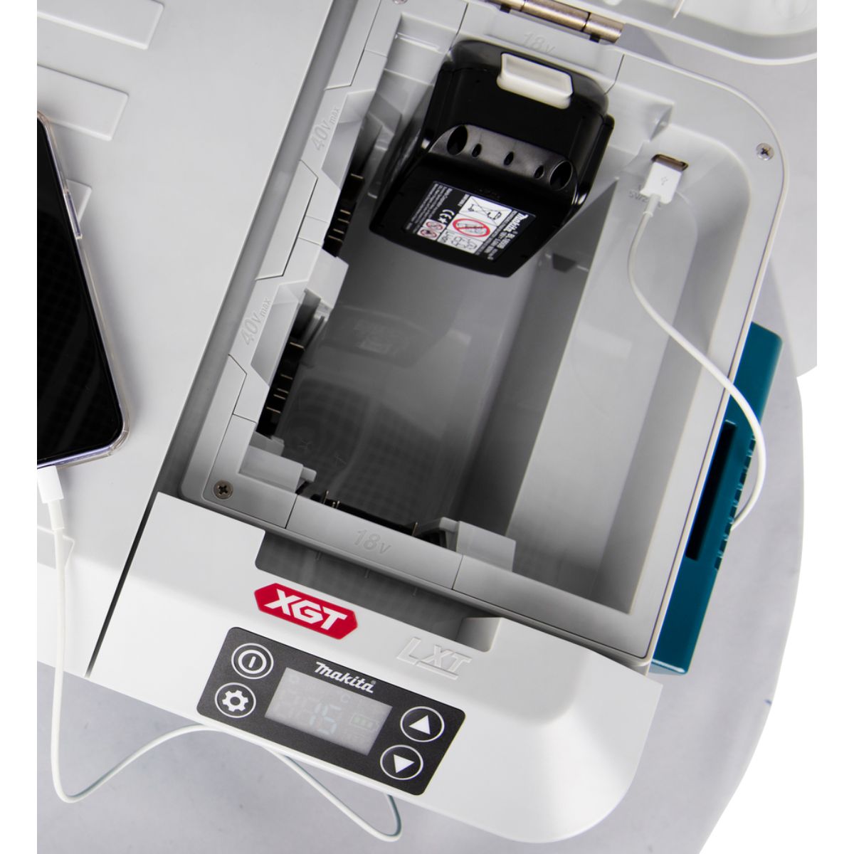 Makita Akku-Kompressor-Kühl- und Wärmebox LXT 18V - XGT 40V max. 20 Liter (ohne Akku, ohne Ladegerät) CW001GZ01