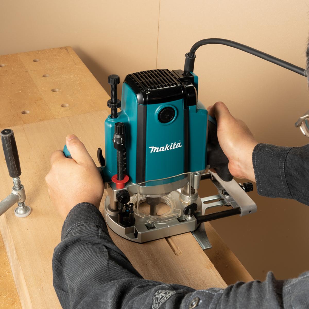 Makita Oberfräse 1.850 W - 12 mm - RP1802X07