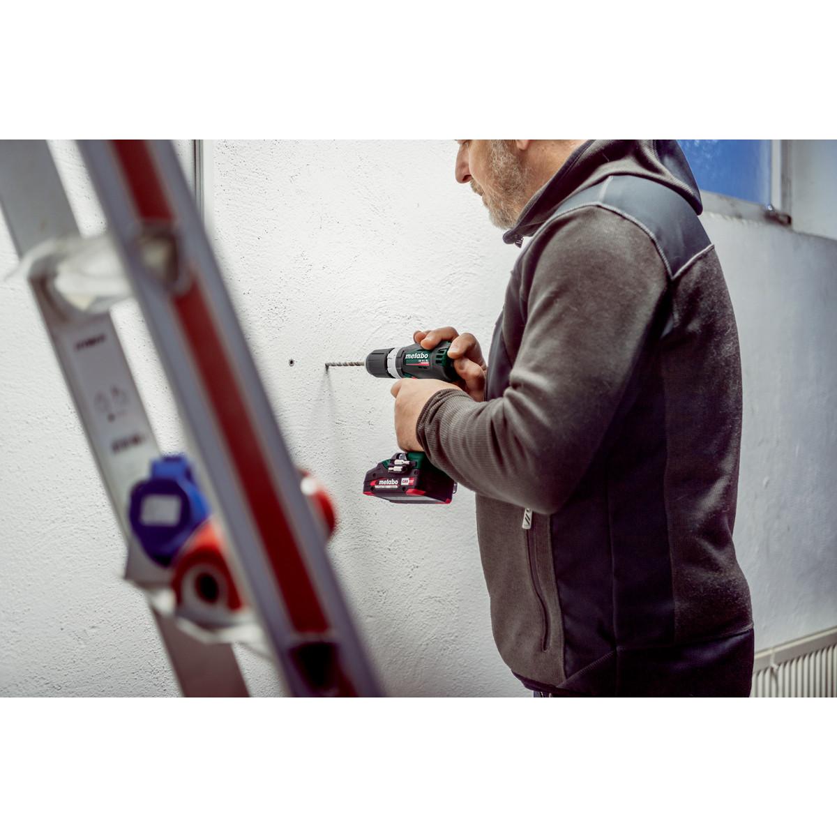 Metabo Akku-Schlagbohrschrauber SB 18 L BL Set mit 78-teiliger Mobiler Werkstatt - Kunststoffkoffer 
