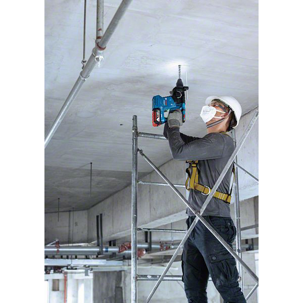 Bosch Akku-Bohrhammer mit SDS plus GBH 18V-24 C Solo