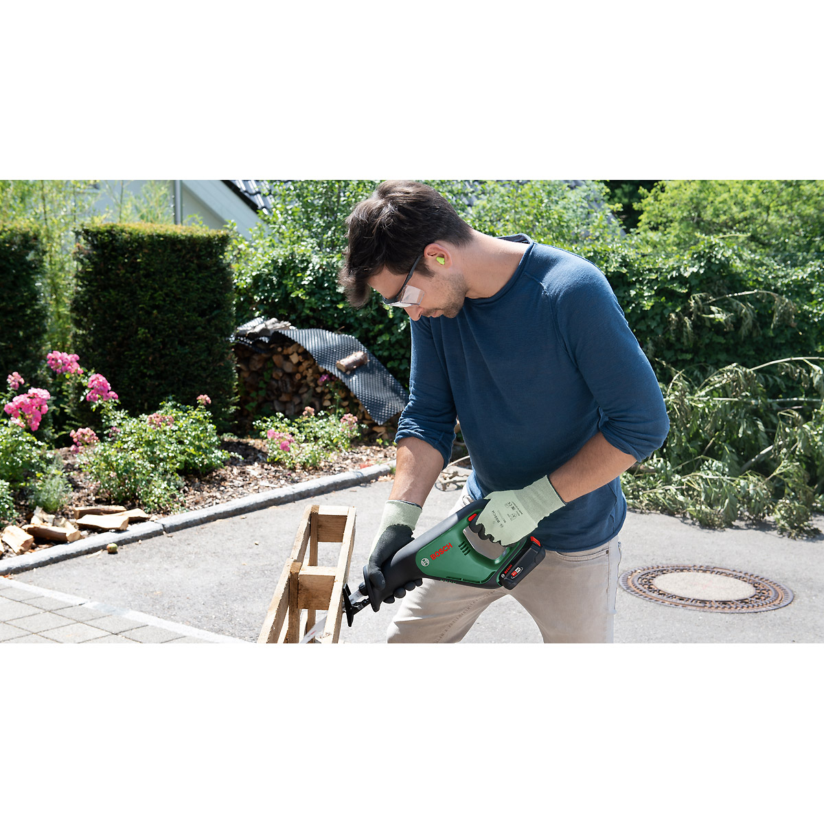 Bosch Akku-Säbelsäge AdvancedRecip 18 mit 1x Sägeblatt, 1x Akkupack, Ladegerät