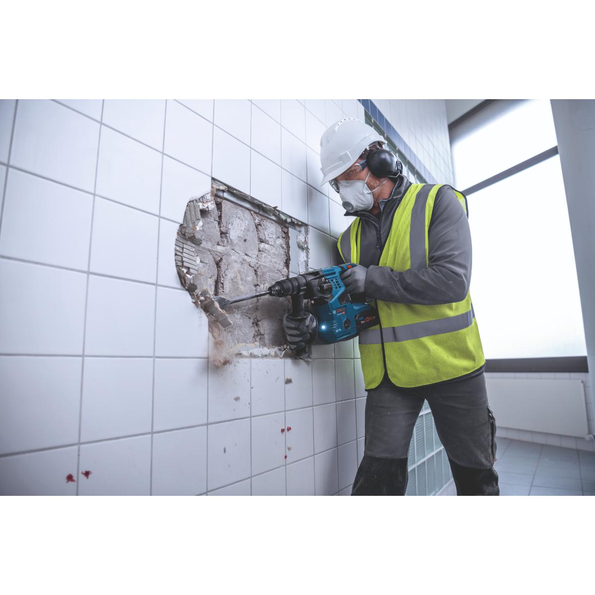 Bosch Akku-Bohrhammer mit SDS plus GBH 18V-28 CF,  L-BOXX 238, L-BOXX-Einlage, solo (L)