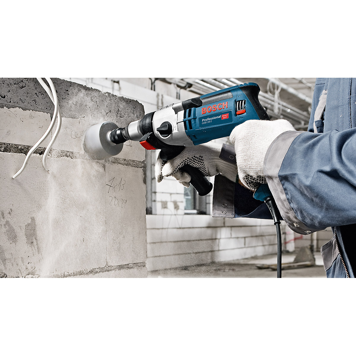 Bosch Schlagbohrmaschine GSB 24-2, mit 7-teiligem Holzbohrer-Set, Lochsäge-Set