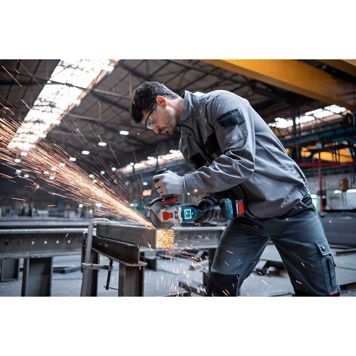 Bosch Akku-Winkelschleifer BITURBO mit X-LOCK GWX 18V-15 PSC