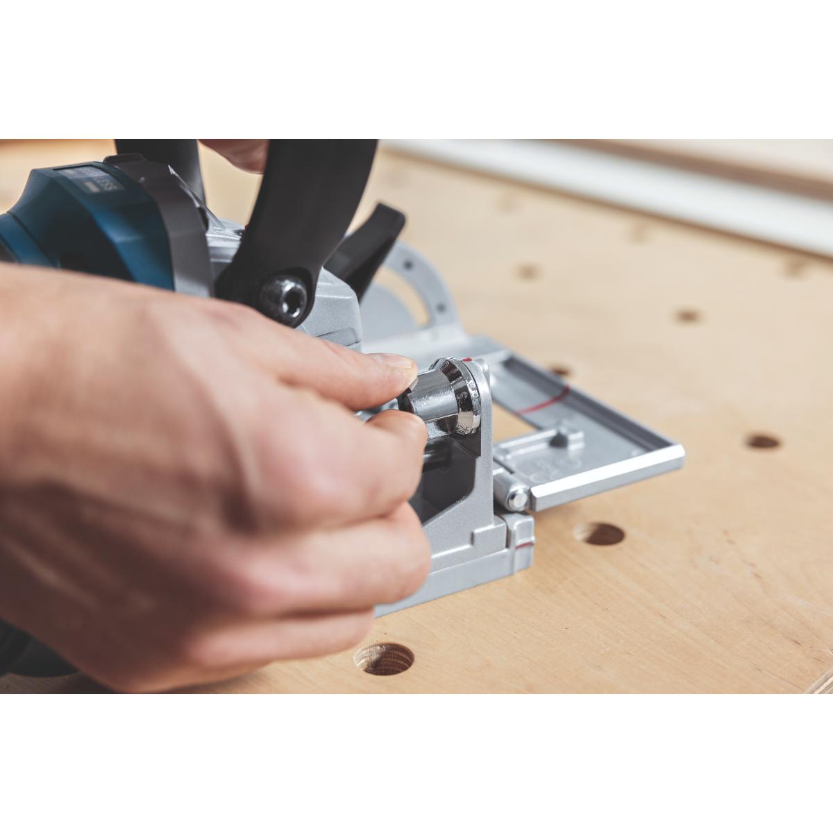Bosch Universalfräse GFF 18V-22