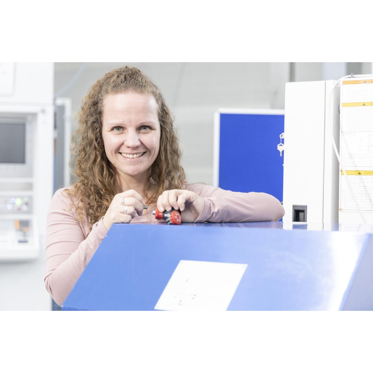 Wiha Schraubendreher mit Bit Magazin magnetisch Phillips, Schlitz mit 6 Bits, Stubby, 1/4 zoll in SB-Kartonverpackung