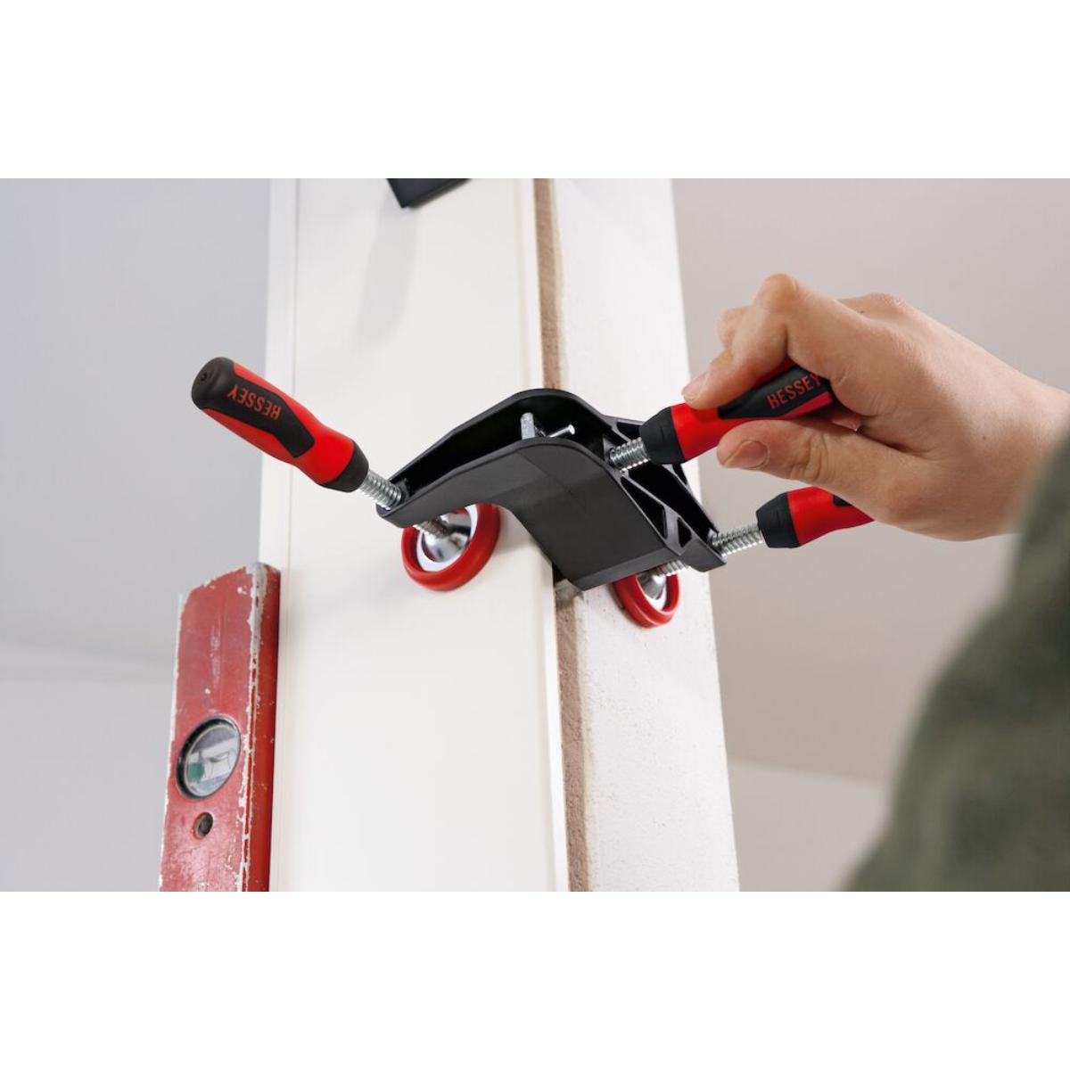 Bessey Türfutter-Richtzwinge TFM